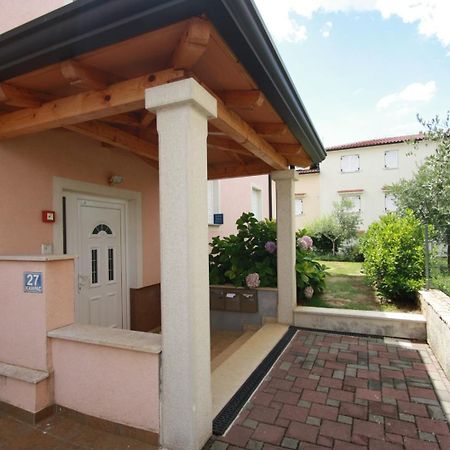 Apartment Mendikovic Porec Exterior photo