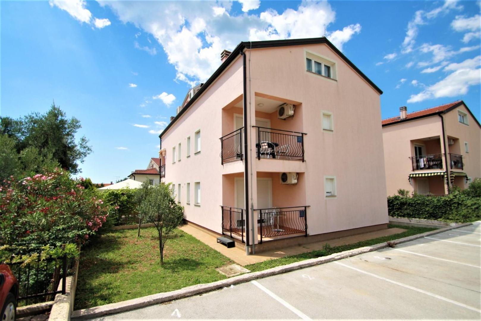 Apartment Mendikovic Porec Exterior photo
