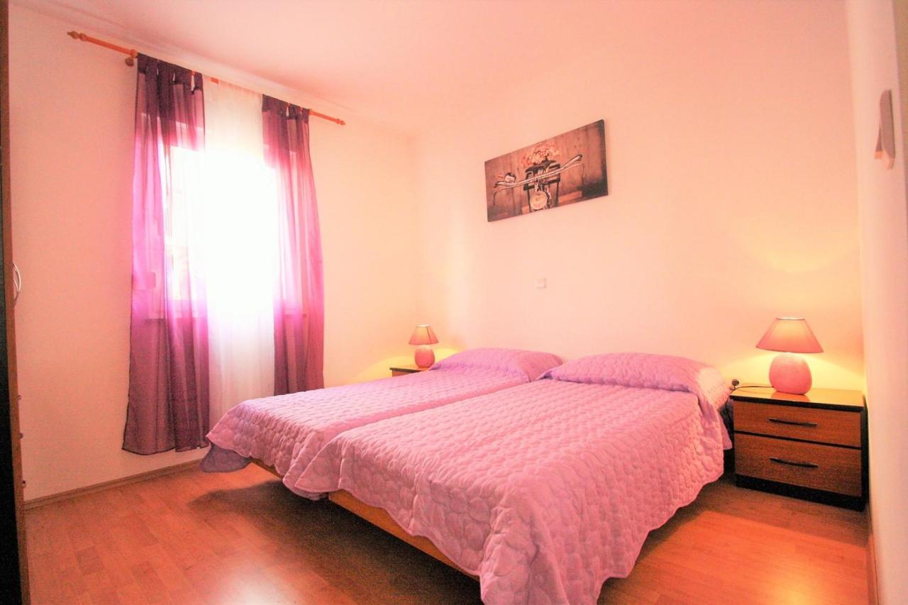 Apartment Mendikovic Porec Exterior photo
